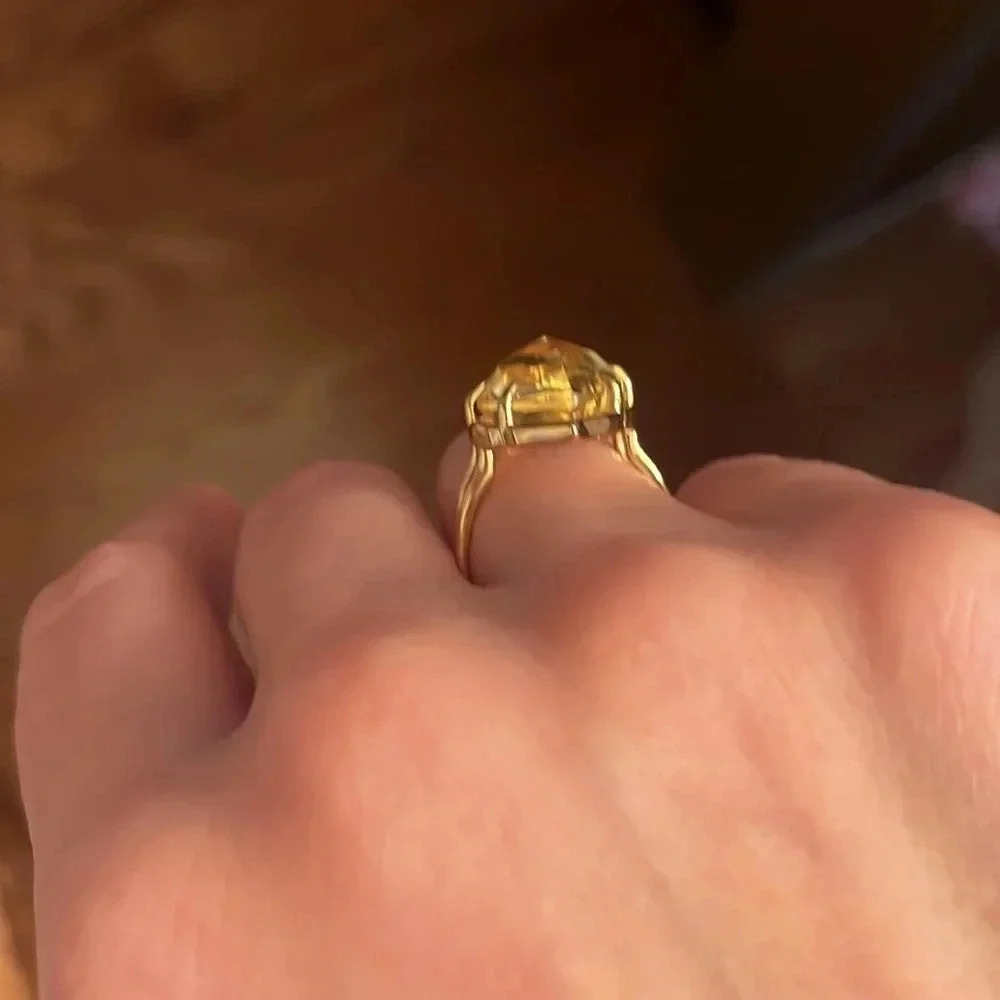 Stella & Dot Statement Cocktail Ring Canary Yellow Stone Gold Adjustable - Picture 3 of 8